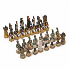 Шахматные фигуры "Отечественная война", h короля-8 см, h пешки-6 см, d-2.5 см